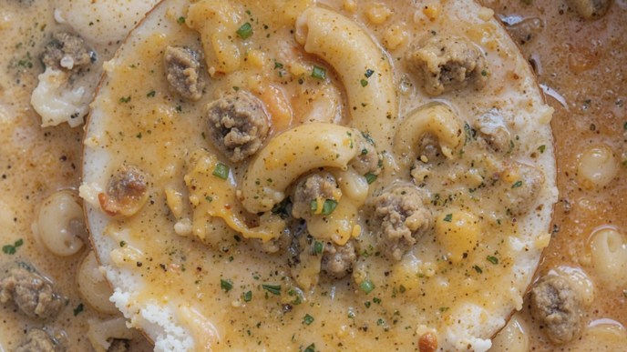 One-Pot Macaroni Cheeseburger Soup